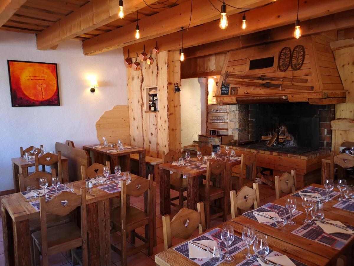 Auberge Des Deux Moucherolles Corrençon-en-Vercors Εξωτερικό φωτογραφία